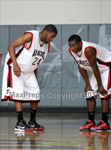Thumbnail 1 in Harvard-Westlake vs. Centennial (CIF SS Playoffs) photogallery.