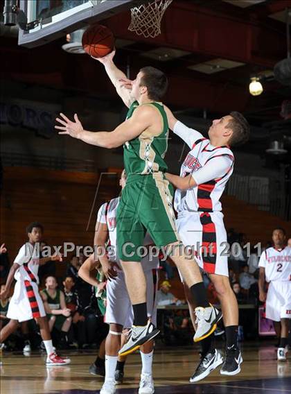 Thumbnail 3 in Redlands East Valley vs. Lakeside (Inland Empire Classic) photogallery.