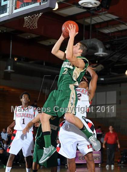 Thumbnail 1 in Redlands East Valley vs. Lakeside (Inland Empire Classic) photogallery.