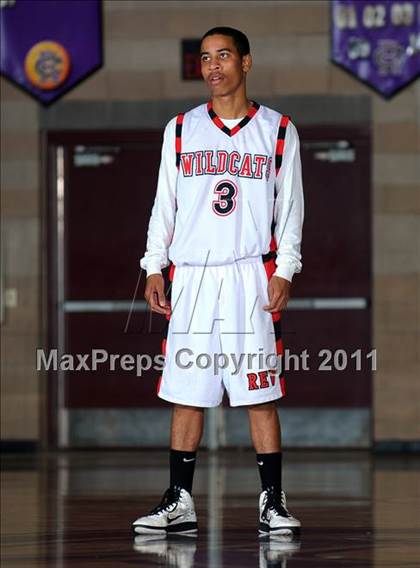 Thumbnail 1 in Redlands East Valley vs. Lakeside (Inland Empire Classic) photogallery.