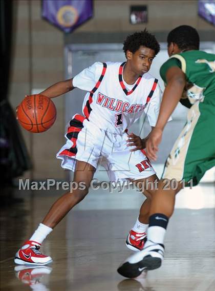 Thumbnail 3 in Redlands East Valley vs. Lakeside (Inland Empire Classic) photogallery.