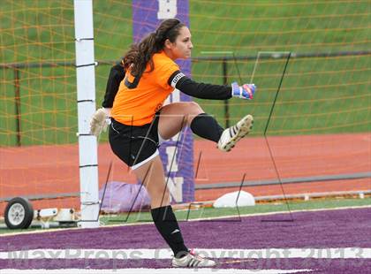 Thumbnail 3 in Serra Catholic vs Shady Side Academy (WPIAL Playoff) photogallery.