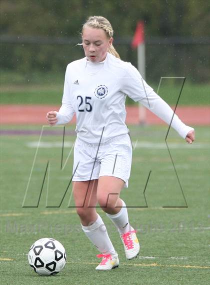 Thumbnail 2 in Serra Catholic vs Shady Side Academy (WPIAL Playoff) photogallery.