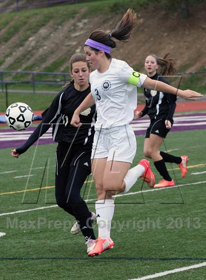 Thumbnail 3 in Serra Catholic vs Shady Side Academy (WPIAL Playoff) photogallery.