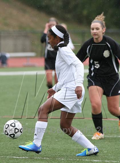 Thumbnail 2 in Serra Catholic vs Shady Side Academy (WPIAL Playoff) photogallery.