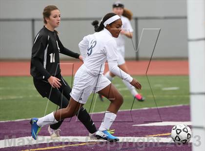 Thumbnail 2 in Serra Catholic vs Shady Side Academy (WPIAL Playoff) photogallery.