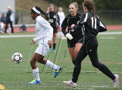 Thumbnail 3 in Serra Catholic vs Shady Side Academy (WPIAL Playoff) photogallery.