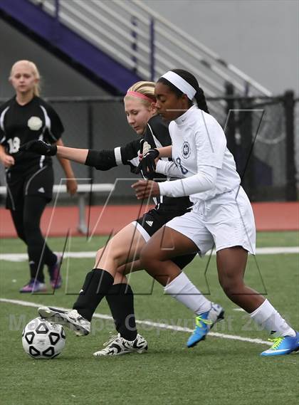 Thumbnail 3 in Serra Catholic vs Shady Side Academy (WPIAL Playoff) photogallery.
