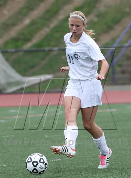 Thumbnail 2 in Serra Catholic vs Shady Side Academy (WPIAL Playoff) photogallery.