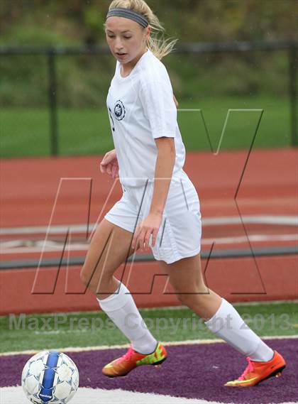 Thumbnail 3 in Serra Catholic vs Shady Side Academy (WPIAL Playoff) photogallery.