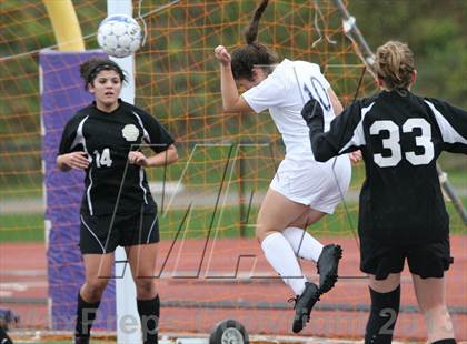 Thumbnail 3 in Serra Catholic vs Shady Side Academy (WPIAL Playoff) photogallery.