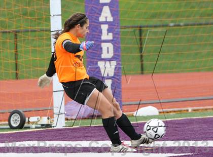 Thumbnail 2 in Serra Catholic vs Shady Side Academy (WPIAL Playoff) photogallery.