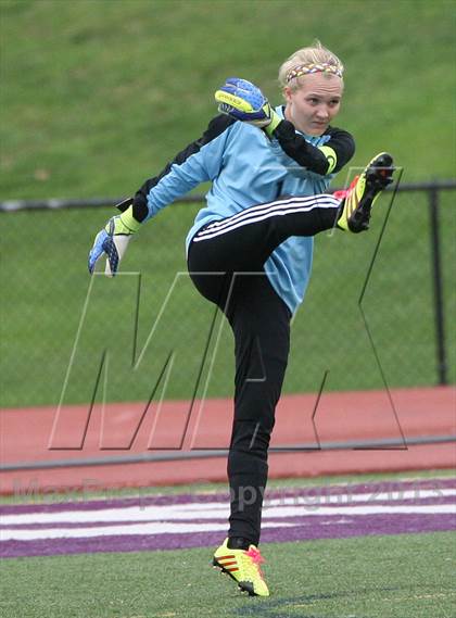 Thumbnail 1 in Serra Catholic vs Shady Side Academy (WPIAL Playoff) photogallery.