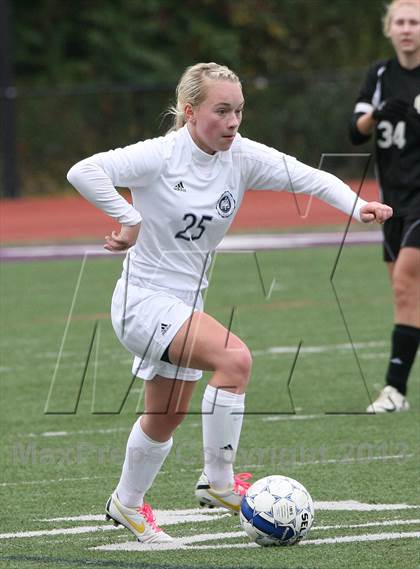 Thumbnail 2 in Serra Catholic vs Shady Side Academy (WPIAL Playoff) photogallery.