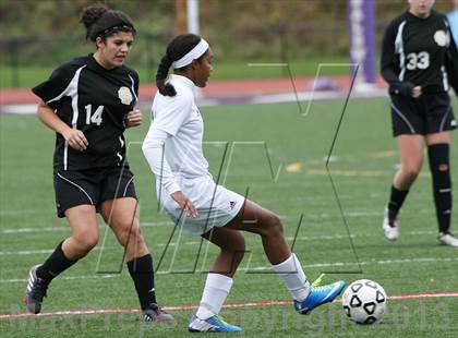 Thumbnail 3 in Serra Catholic vs Shady Side Academy (WPIAL Playoff) photogallery.