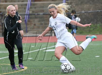 Thumbnail 3 in Serra Catholic vs Shady Side Academy (WPIAL Playoff) photogallery.