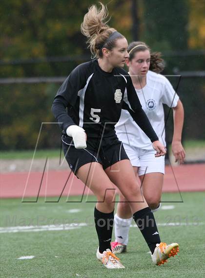 Thumbnail 3 in Serra Catholic vs Shady Side Academy (WPIAL Playoff) photogallery.