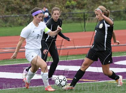 Thumbnail 3 in Serra Catholic vs Shady Side Academy (WPIAL Playoff) photogallery.