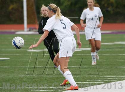 Thumbnail 2 in Serra Catholic vs Shady Side Academy (WPIAL Playoff) photogallery.