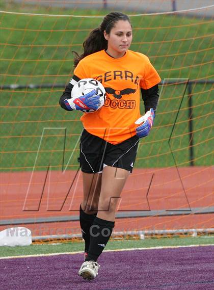 Thumbnail 3 in Serra Catholic vs Shady Side Academy (WPIAL Playoff) photogallery.