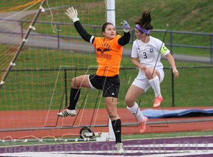 Thumbnail 2 in Serra Catholic vs Shady Side Academy (WPIAL Playoff) photogallery.