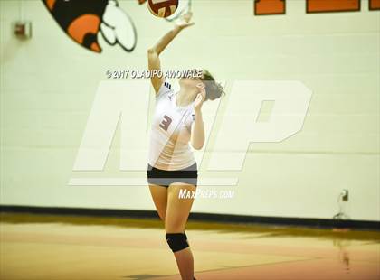 Thumbnail 3 in Horn @ Rockwall photogallery.