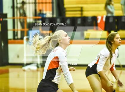 Thumbnail 1 in Horn @ Rockwall photogallery.