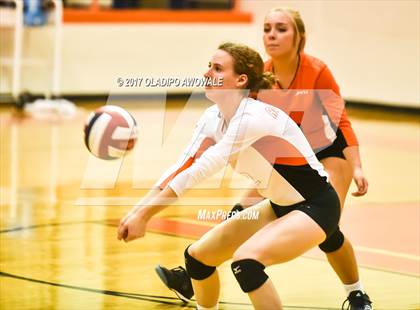 Thumbnail 3 in Horn @ Rockwall photogallery.