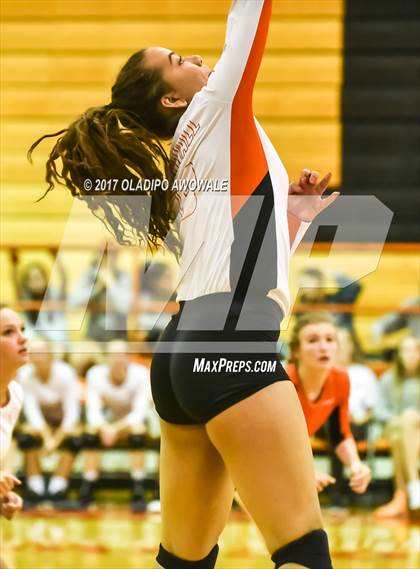 Thumbnail 1 in Horn @ Rockwall photogallery.