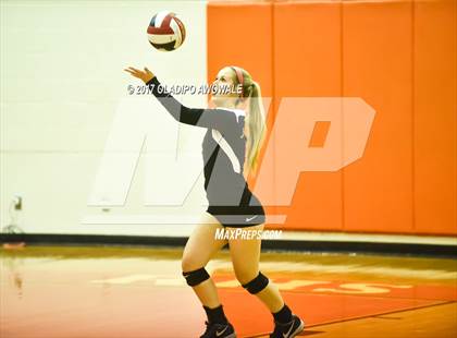 Thumbnail 1 in Horn @ Rockwall photogallery.