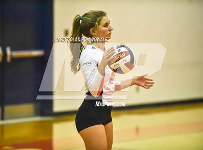 Thumbnail 3 in Horn @ Rockwall photogallery.