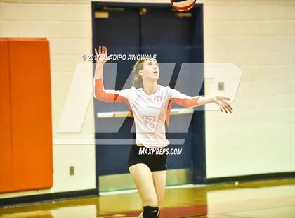 Thumbnail 3 in Horn @ Rockwall photogallery.