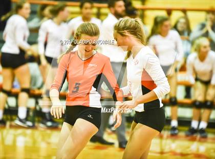 Thumbnail 2 in Horn @ Rockwall photogallery.