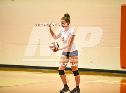 Thumbnail 2 in Horn @ Rockwall photogallery.