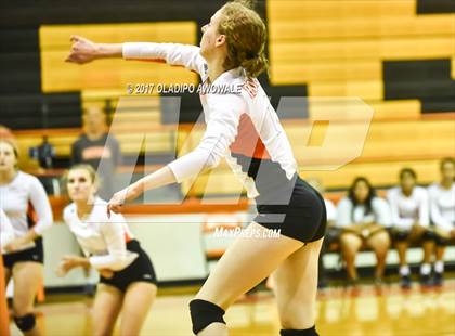 Thumbnail 1 in Horn @ Rockwall photogallery.