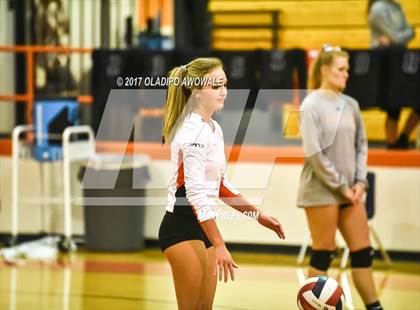 Thumbnail 3 in Horn @ Rockwall photogallery.