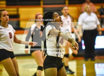 Thumbnail 3 in Horn @ Rockwall photogallery.