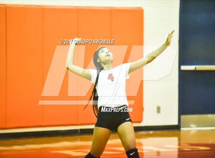 Thumbnail 1 in Horn @ Rockwall photogallery.