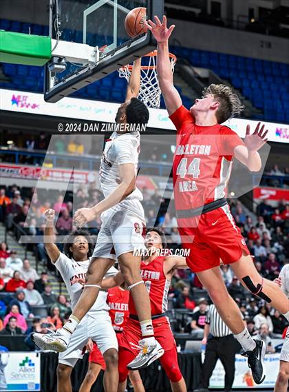 Thumbnail 3 in Hazleton Area vs Scranton (PIAA District II 6A Final) photogallery.