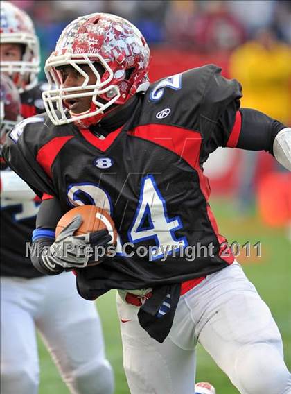 Thumbnail 1 in Garden City vs. Bellport (Long Island Class II Final) photogallery.