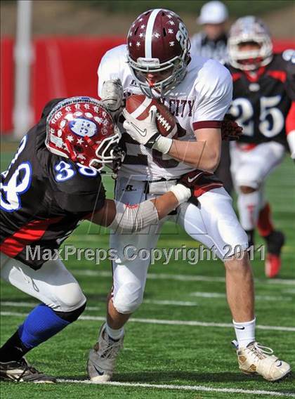 Thumbnail 1 in Garden City vs. Bellport (Long Island Class II Final) photogallery.