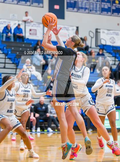 Thumbnail 1 in North Lincoln vs. Hickory Ridge (Phenom Lakesgiving) photogallery.