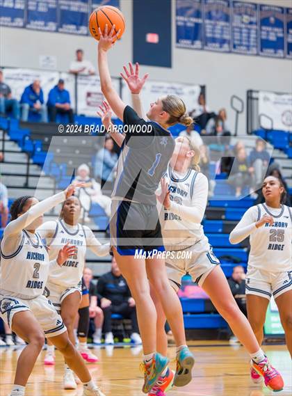 Thumbnail 2 in North Lincoln vs. Hickory Ridge (Phenom Lakesgiving) photogallery.