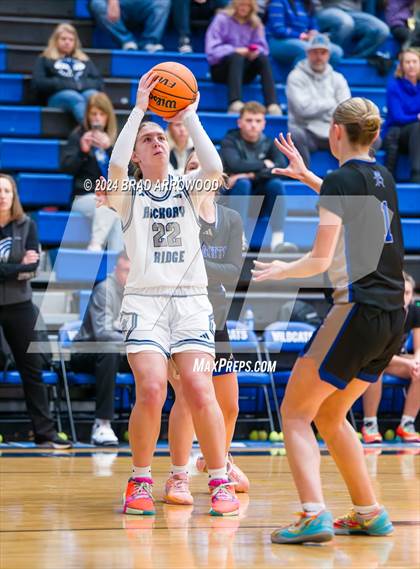 Thumbnail 1 in North Lincoln vs. Hickory Ridge (Phenom Lakesgiving) photogallery.