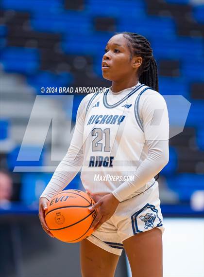 Thumbnail 1 in North Lincoln vs. Hickory Ridge (Phenom Lakesgiving) photogallery.