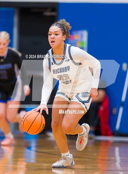 Thumbnail 1 in North Lincoln vs. Hickory Ridge (Phenom Lakesgiving) photogallery.