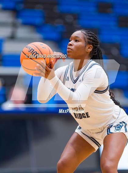 Thumbnail 2 in North Lincoln vs. Hickory Ridge (Phenom Lakesgiving) photogallery.