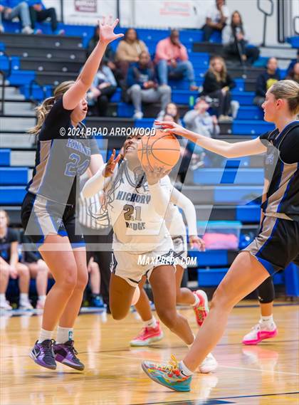 Thumbnail 3 in North Lincoln vs. Hickory Ridge (Phenom Lakesgiving) photogallery.