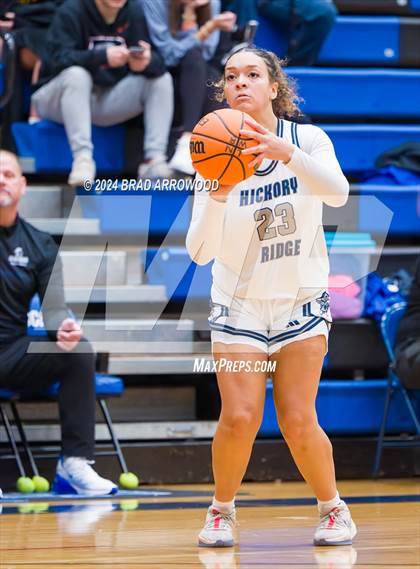 Thumbnail 1 in North Lincoln vs. Hickory Ridge (Phenom Lakesgiving) photogallery.