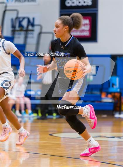 Thumbnail 2 in North Lincoln vs. Hickory Ridge (Phenom Lakesgiving) photogallery.